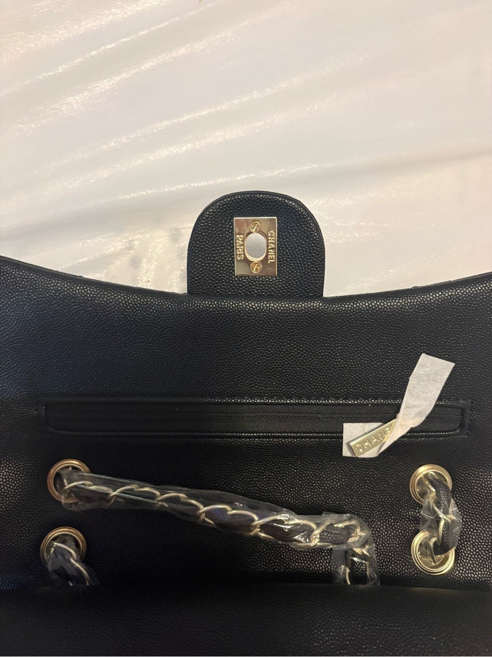 CHANEL Black Quilted Shoulder Bag with Gold CC Twist Lock - Picture 3 of 9